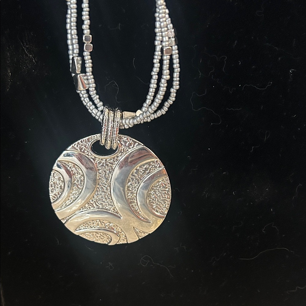 Lia Sophia Silver Textured Pendant Necklace